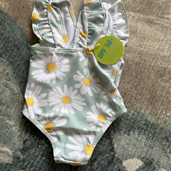 Green Floral Ruffle Swimsuit - Picture 2 of 3